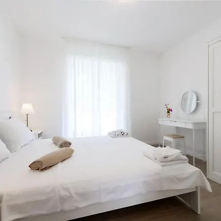 Apartmán With Private Pool - Sara *